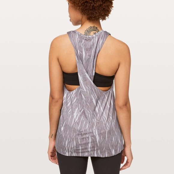 lululemon lab Flutter Racerback , Crease Print Silky Multi, Cupro, Size: 8 - Picture 1 of 7